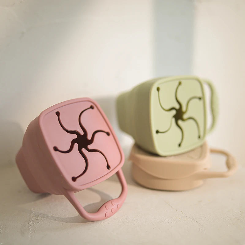 Luumeva Silicone Snack Feeding Plate with Lid