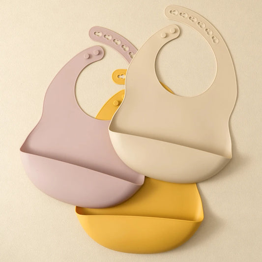 Luumeva 2-Piece Silicone Baby Bib Set